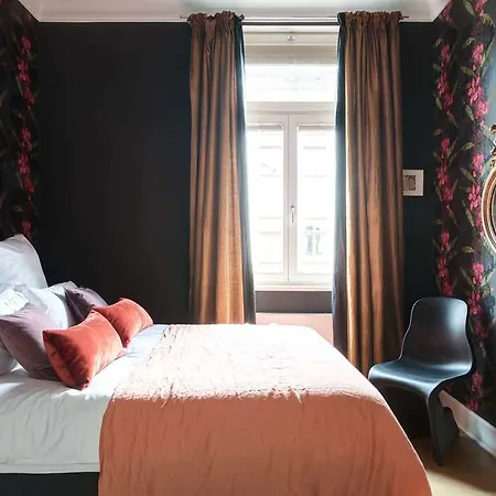 Cora Apartment *