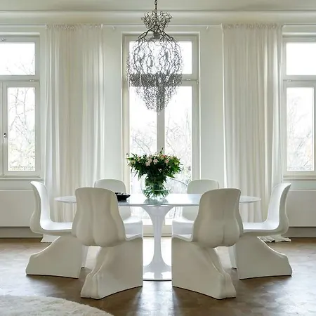 Cora Apartment